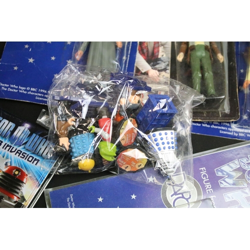 1410 - Collection of Doctor Who figures & collectibles to include 8 x carded Dapol figures (resealed), 3 x ... 