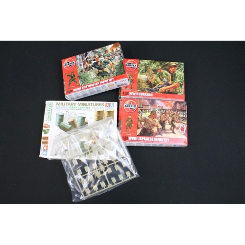 1414 - 13 Boxed plastic model figures to include 7 x Airfix WWII (British Paratroopers, Gurkhas, 2 x Austra... 