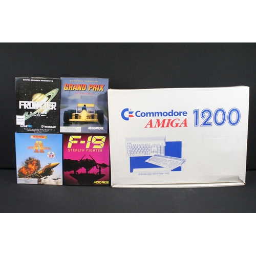 1421 - Retro Gaming - Boxed Commodore Amiga 1200 (with instructions) with trapdoor accelerator card with 68... 