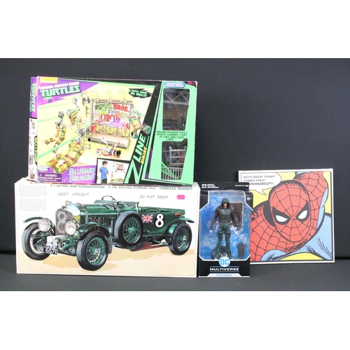 308 - Collection of various toys and games to include boxed Playmates Teenage Mutant Ninja Turtles Billboa... 