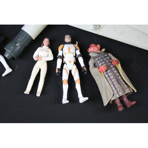 309 - Collection of contemporary Star Wars figures / vehicles to include AT-AT, Octuptarra, AT-TE, Stormtr... 