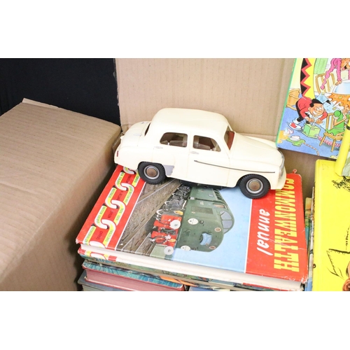 314 - Collection of various boxed and unboxed mixed toys and games to include 2 x boxed Scalextric sets fe... 