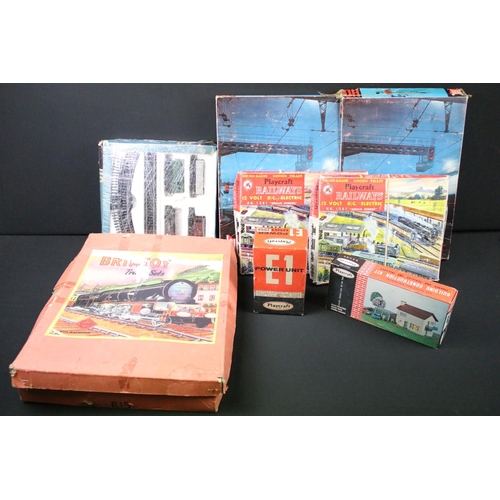 108 - Collection of HO gauge model railway to include 2 x boxed Jouef train sets (P1403 Electric and P1401... 