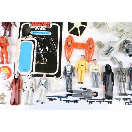 1475 - Collection of 70s/80s figures to include 6 x Mego Star Trek figures (Captain Kirk, Spock, Ilia, etc)... 