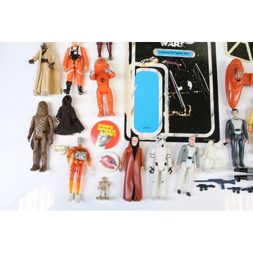 1475 - Collection of 70s/80s figures to include 6 x Mego Star Trek figures (Captain Kirk, Spock, Ilia, etc)... 