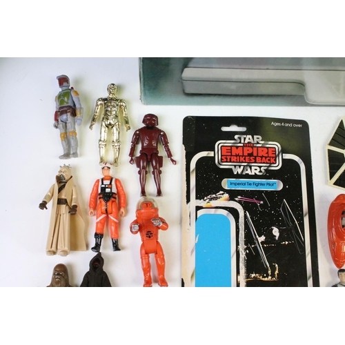 1475 - Collection of 70s/80s figures to include 6 x Mego Star Trek figures (Captain Kirk, Spock, Ilia, etc)... 