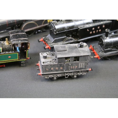 236 - 13 OO gauge locomotives to include 12 x metal/brass kit built examples and a Bachmann 64311 0-6-0