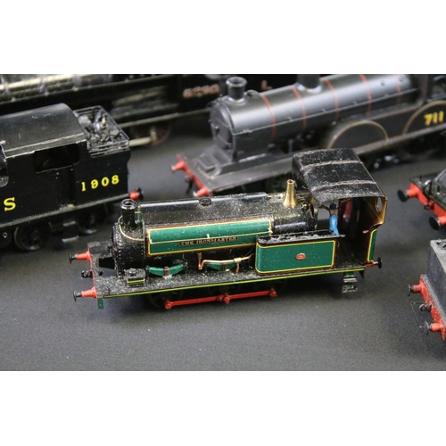236 - 13 OO gauge locomotives to include 12 x metal/brass kit built examples and a Bachmann 64311 0-6-0