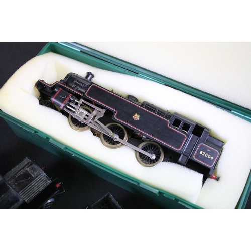 236 - 13 OO gauge locomotives to include 12 x metal/brass kit built examples and a Bachmann 64311 0-6-0