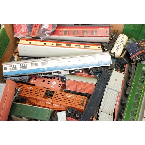 156 - 100 OO gauge items of rolling stock to include Wrenn, Hornby, Triang, Hornby Dublo and kit built exa... 