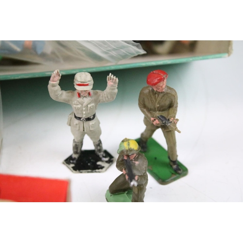 251 - Collection of mid 20th C plastic and metal military & Wild West figures and accessories to include L... 