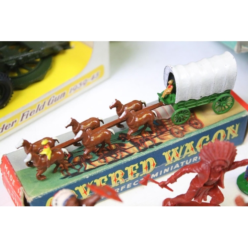 251 - Collection of mid 20th C plastic and metal military & Wild West figures and accessories to include L... 