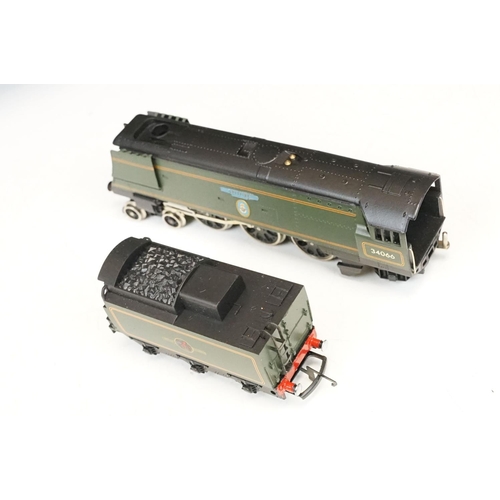 100 - Boxed Wrenn OO gauge W2277 Bullied BR green Spitfire locomotive, complete with interior paper and in... 