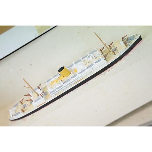 1139 - Collection of 25 boxed 1/1250 scale Albatros-Modell diecast model ships to include Brittanic, Alcant... 