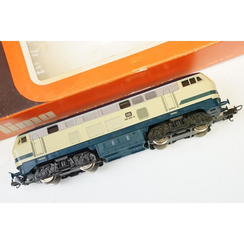 114 - Boxed Lima OO gauge DB 218-218-6 locomotive plus 7 x boxed Lima items of rolling stock, tatty boxes ... 