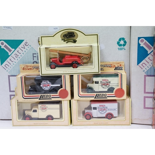 1151 - Collection of around 190 various boxed diecast models to include Lledo Days Gone, Matchbox Models of... 