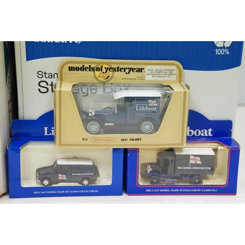 1151 - Collection of around 190 various boxed diecast models to include Lledo Days Gone, Matchbox Models of... 