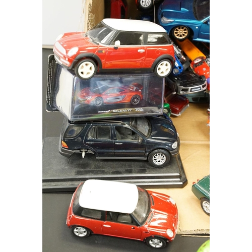 1199 - Large collection of boxed and unboxed diecast to include Matchbox Car Transporter, Oxford Diecast, C... 