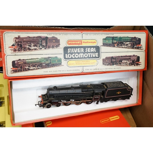 179 - Quantity of OO gauge model railway to include boxed R859 BR 4-6-0 Locomotive Black Five Class, boxed... 