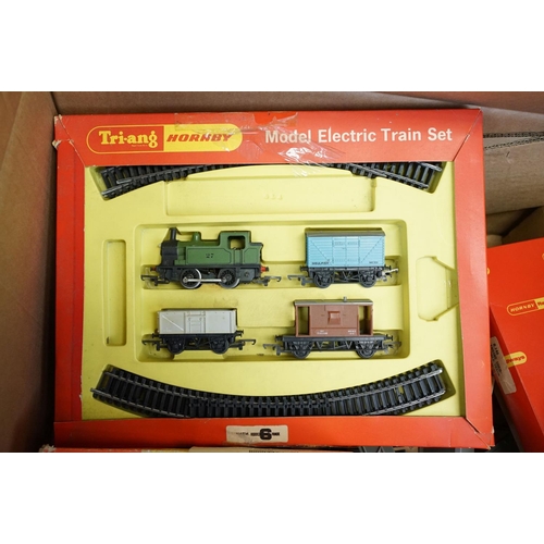 179 - Quantity of OO gauge model railway to include boxed R859 BR 4-6-0 Locomotive Black Five Class, boxed... 