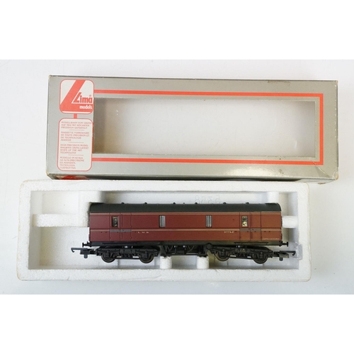 204 - 13 Boxed Lima OO gauge items of rolling stock to include 5 x W44520 6 Wheel Milk Tanker, No 2766 GWR... 