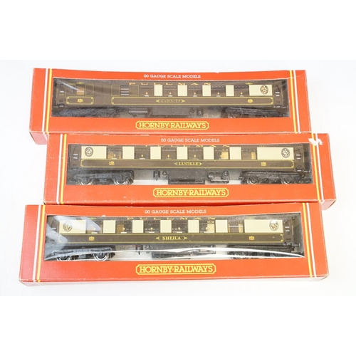 207 - 10 Boxed Hornby OO gauge items of rolling stock to include R4150C, R4143B, R4166A, 2 x R233, 2 x R22... 