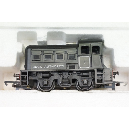 90 - Three boxed Triang / Hornby OO gauge locomotives to include R253 0-4-0 Diesel Dock Shunter, R356S Ba... 
