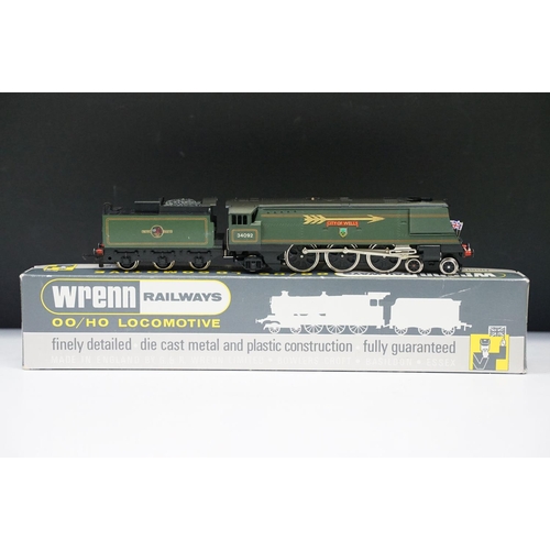 97 - Boxed Wrenn OO gauge W2266/A Golden Arrows BR City of Wells locomotive, complete with interior paper... 