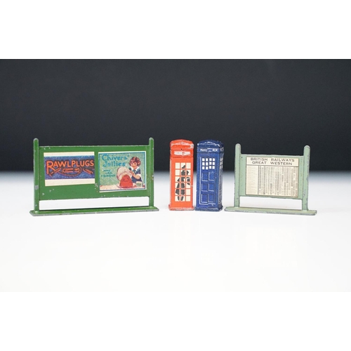 226 - Group of Wardie Product OO gauge metal platform accessories contained within boxes to include No 12 ... 
