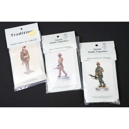 250A - Collection of 14 boxed / carded / bagged metal figures to include 4 x Britains Trooping The Colour f... 