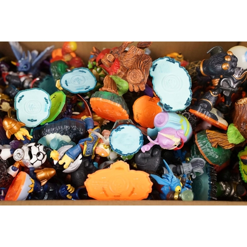 265 - Large collection of Skylanders figures featuring Ninja Stealth, Free Ranger, Spyro, Blast Zone , etc