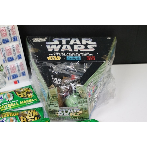 269 - Collection of 90s collectibles to include sealed point of sale Star Wars Topps Candy Containers with... 