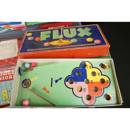 299 - Collection of various boxed games to include Roulette, Spear's Spell Master, Tom & Jerry Tiddlywinks... 