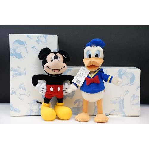 320 - Two boxed Steiff Disney teddys to include 354984 25cm Donald Duck No.573/2000, Exclusive to Danbury ... 