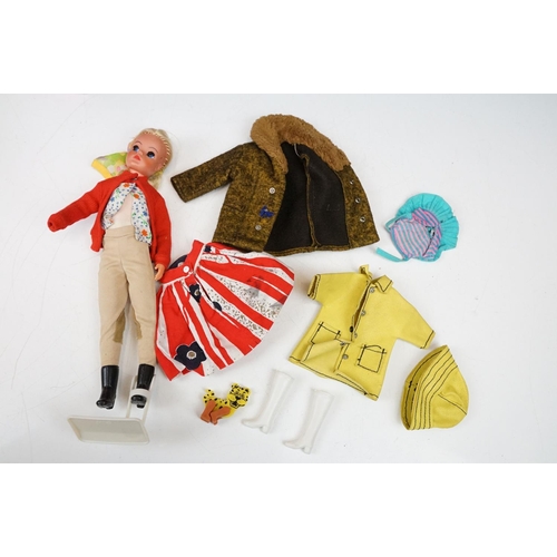 340 - Three boxed Pedigree Sindy items to include Active The Doll You Love to Dress, Horse set & Camping B... 