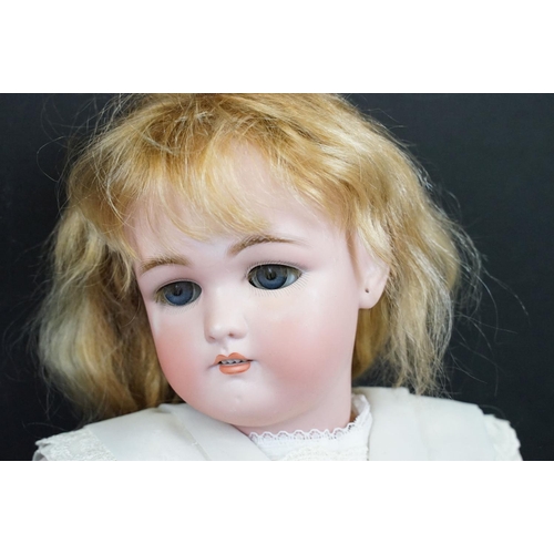 342 - Early 20th Century Simon & Halbig Jutta bisque headed doll having sleeping eyes, teeth and hand pain... 