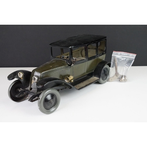 365 - JEP Paris tinplate clockwork Renault Saloon No 7392 model, circa 1925-1934, dark olive green body, b... 