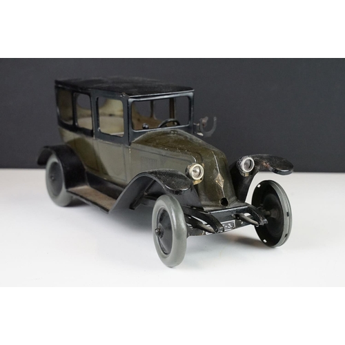 JEP Paris tinplate clockwork Renault Saloon No 7392 model, circa 1925 ...