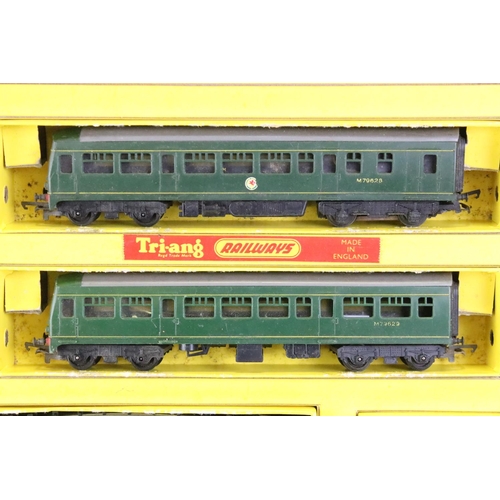 28 - Five boxed Triang OO gauge train sets to include R3M, RS5, RS15, The Freightmaster and another, all ... 