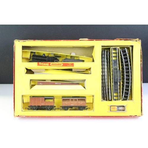 28 - Five boxed Triang OO gauge train sets to include R3M, RS5, RS15, The Freightmaster and another, all ... 