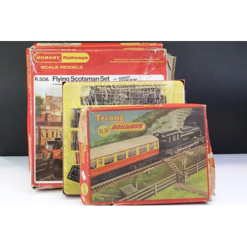 30 - Five boxed Triang / Hornby OO gauge train sets to include The Midlander (no box lid), RS59, RS8 The ... 
