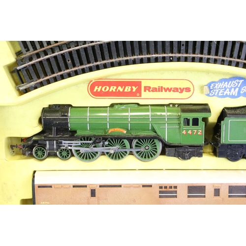 30 - Five boxed Triang / Hornby OO gauge train sets to include The Midlander (no box lid), RS59, RS8 The ... 