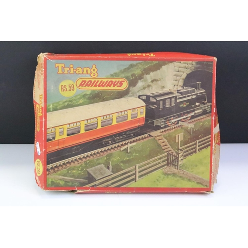 30 - Five boxed Triang / Hornby OO gauge train sets to include The Midlander (no box lid), RS59, RS8 The ... 