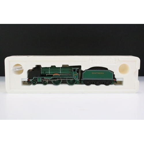 36 - Three boxed Hornby OO gauge locomotives to include 2 x Railroad (R3172 SR 4-4-0 Schools Class Chelte... 