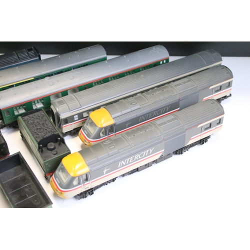 41 - Four OO gauge locomotives to include Mainline Royal Scot 46100 (a/f), Hornby 2-8-0 LMS with tender a... 