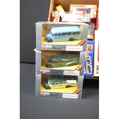 1191 - Collection of around 40 boxed diecast models to include Corgi, Vanguards, Cameo Collectables, Creati... 