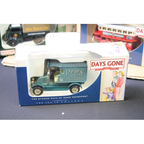 1197 - Around 115 boxed diecast models to include Lledo Days Gone, Bygone Days Of Road Transport, Days Gone... 