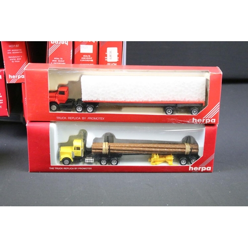 217 - 40 Boxed HO gauge trackside models to include 21 x Herpa, 16 x Con Cur and 3 x Trucks n Stuff, ex (t... 