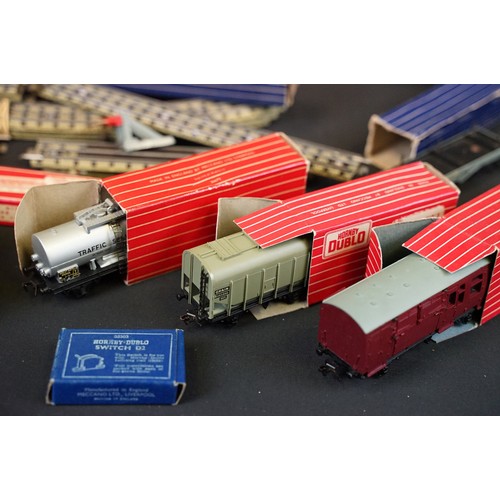 197 - Collection of Hornby Dublo to include boxed EDG19 train set with locomotive, rolling stock and track... 