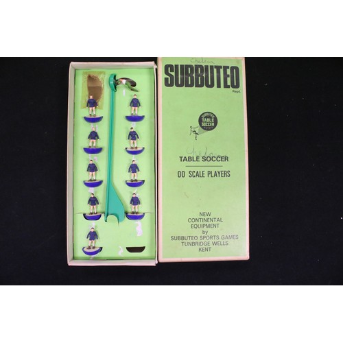 270 - Subbuteo - Collection of mainly HW Subbuteo to include 16 x boxed teams featuring The Arsenal, Brazi... 